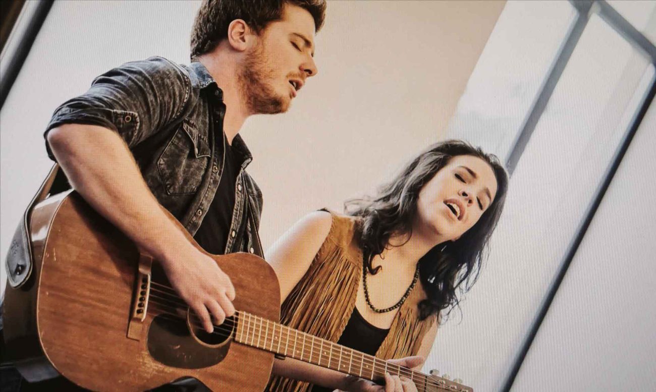 alli-steph-music-live
